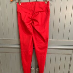 Seasum but sculpting red leggings, never worn, size small, high waisted.